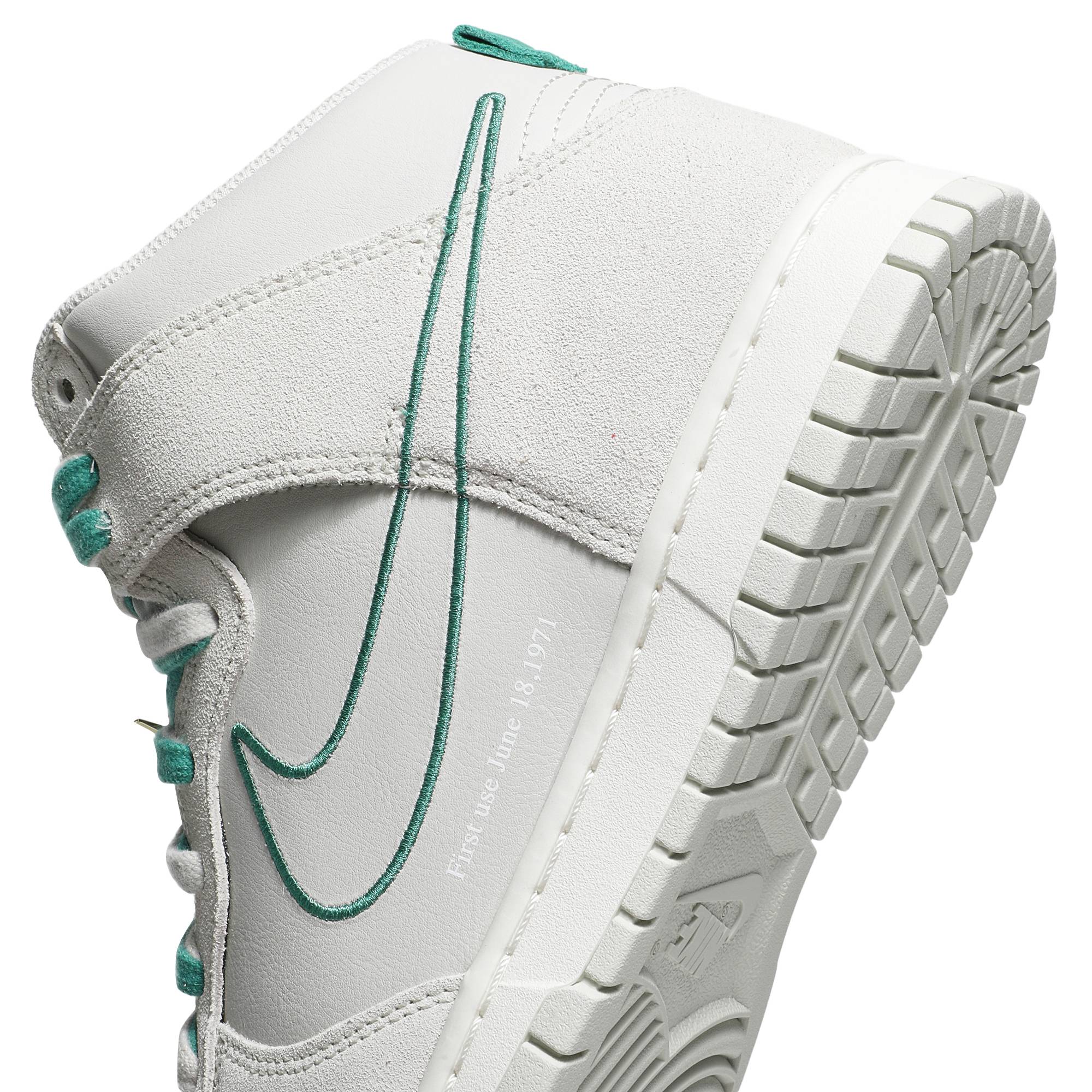 (Grade School) Nike Dunk High SE First Use Pack – Green Noise DD0733-001 Nicesnk