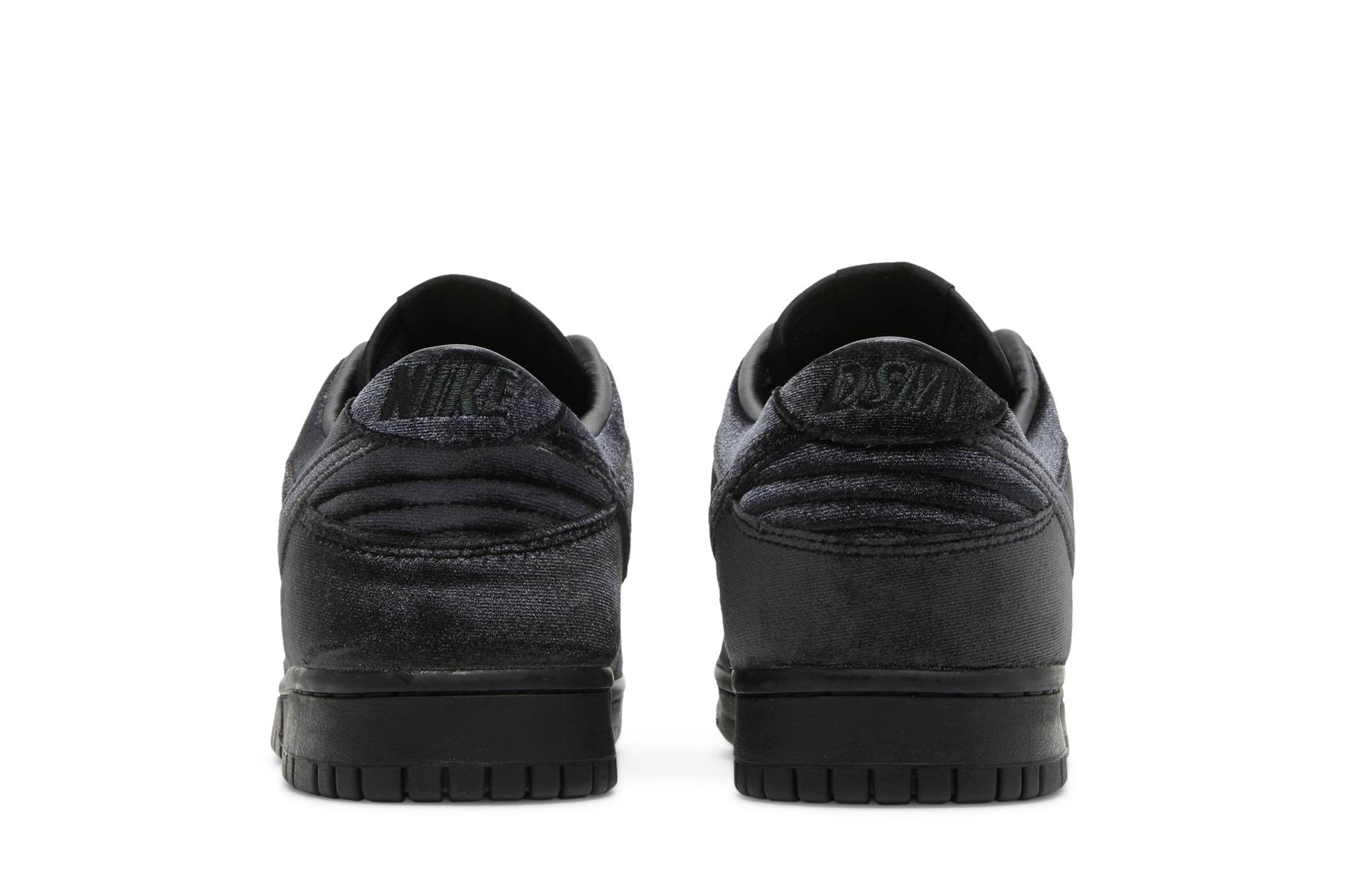 Dover Street Market x Nike Dunk Low ‘Triple Black’ DH2686-002
