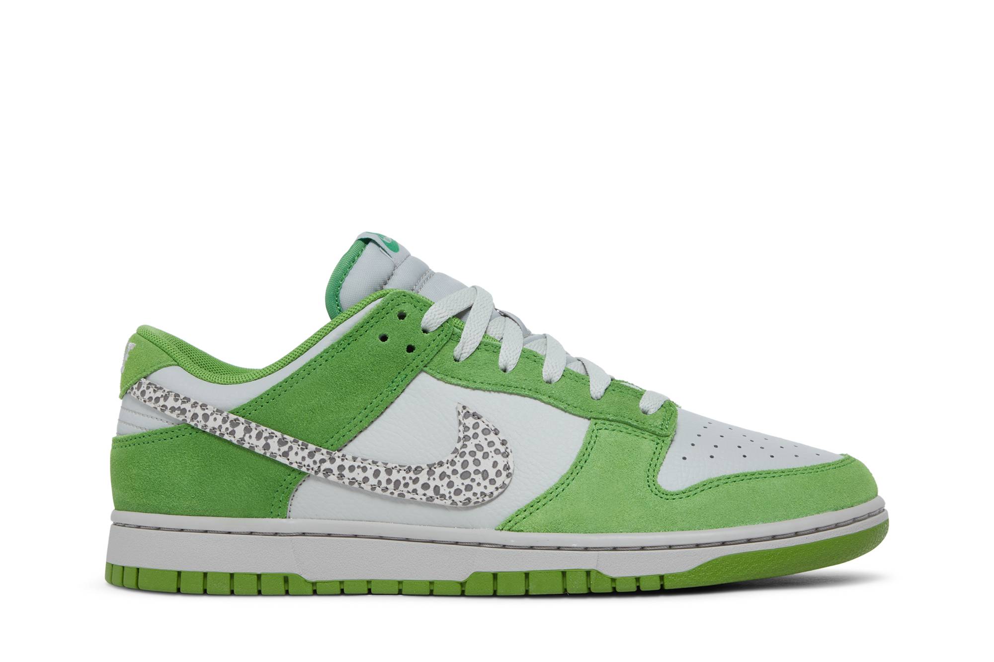 Nike Dunk Low ‘Safari Swoosh-Chlorophyll’ DR0156-300